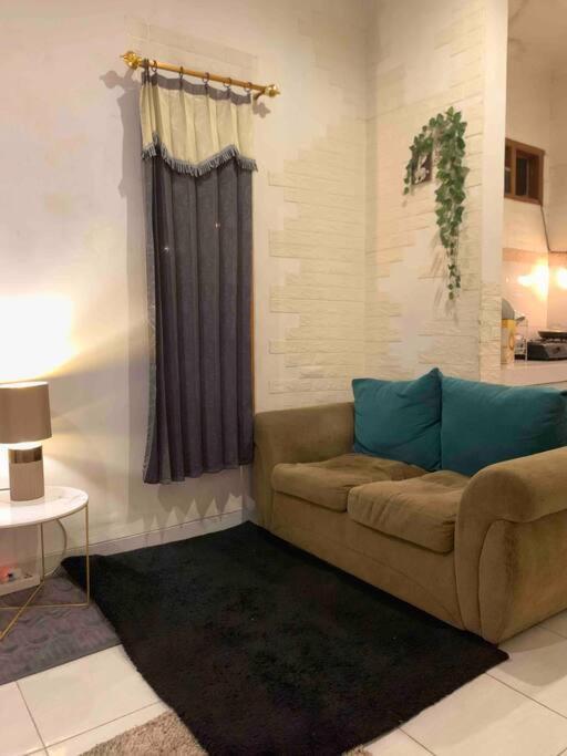 House In Bekasi Timur Βίλα Εξωτερικό φωτογραφία