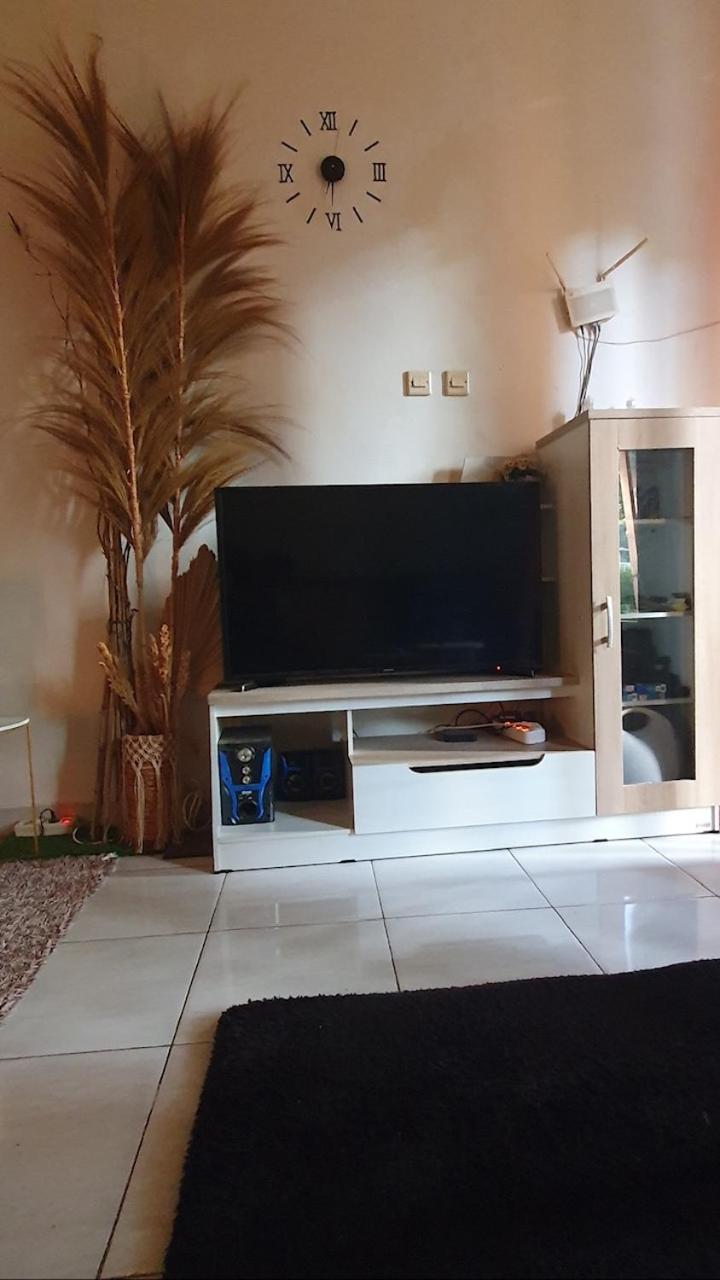 House In Bekasi Timur Βίλα Εξωτερικό φωτογραφία